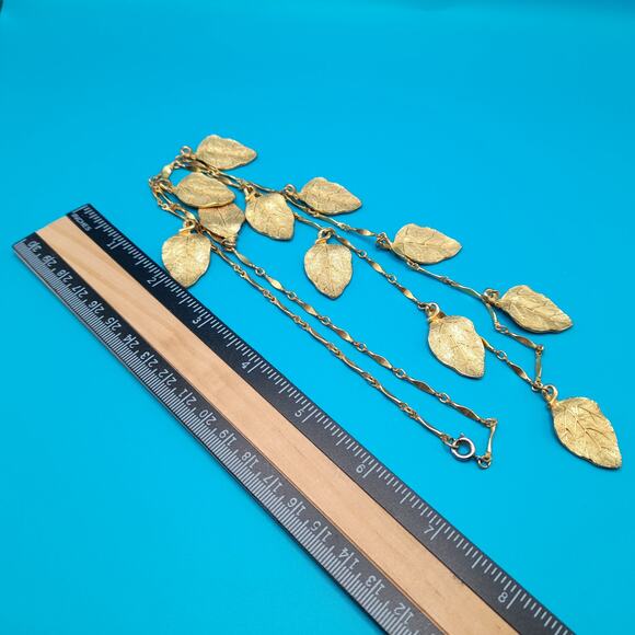 Vintage Dangling Leaves Long Chain Necklace, 29", 1960s Jewelry - Picture 10 of 15